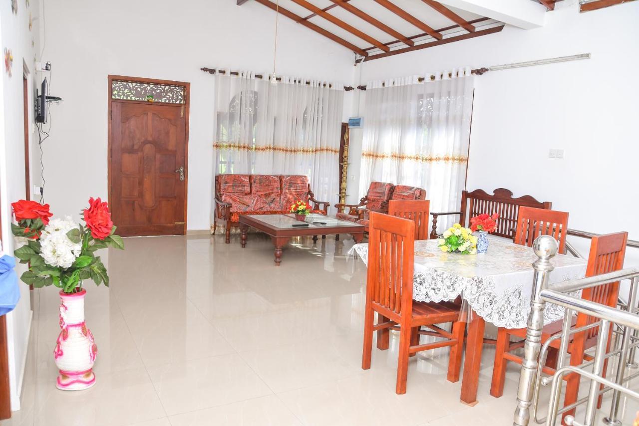 Rashmi Homestay Balapitiya Exterior photo