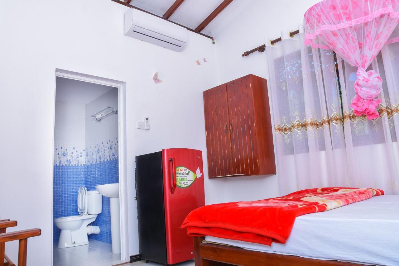Rashmi Homestay Balapitiya Exterior photo